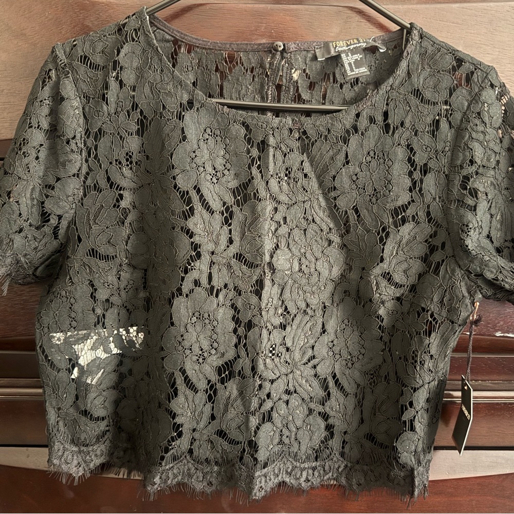 NWT Forever21 Black Floral Lace Top